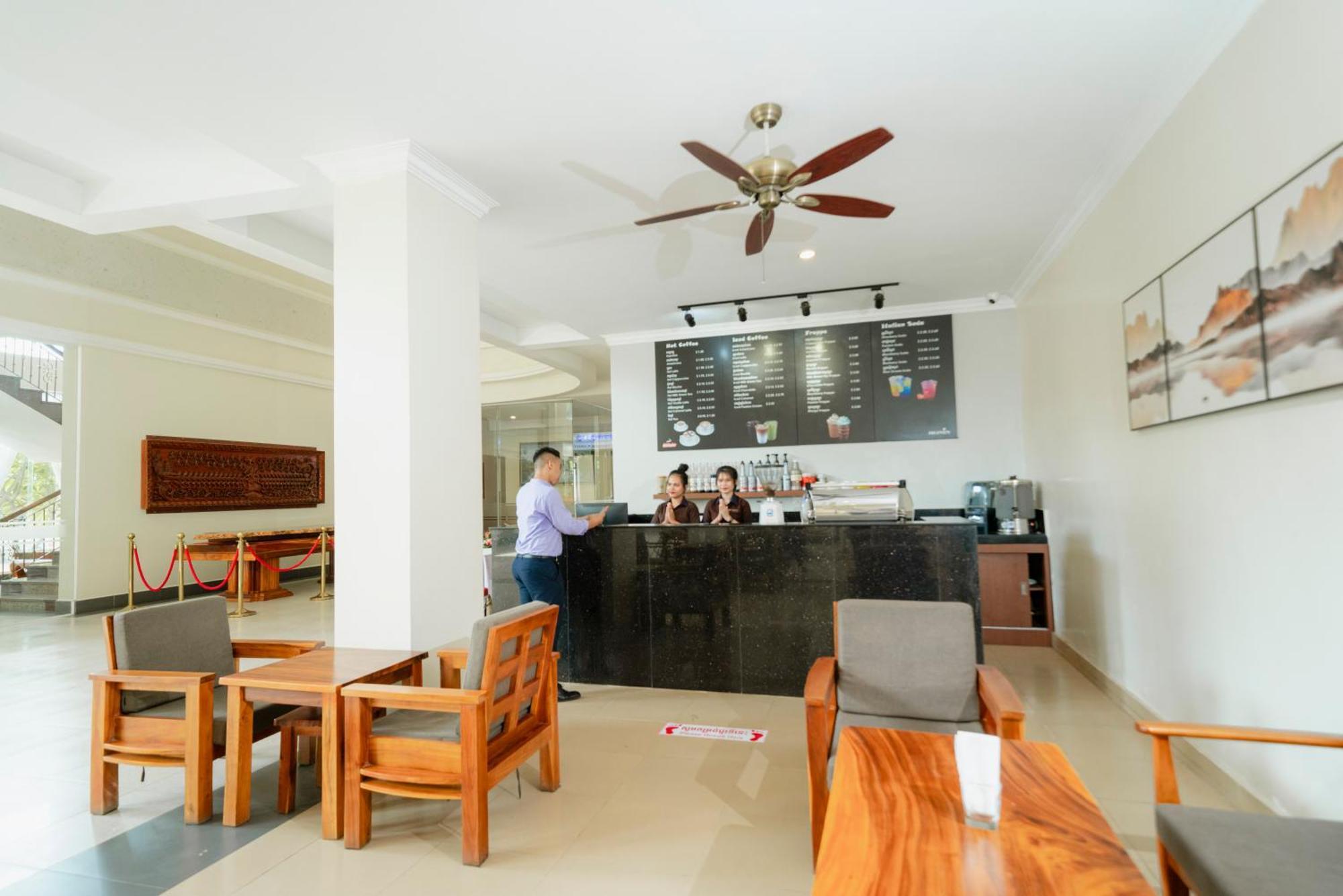 ปุรสัต ริเวอร์ไซด์ โฮเต็ล แอนด์ สปา Hotel โพธิสัต ภายนอก รูปภาพ