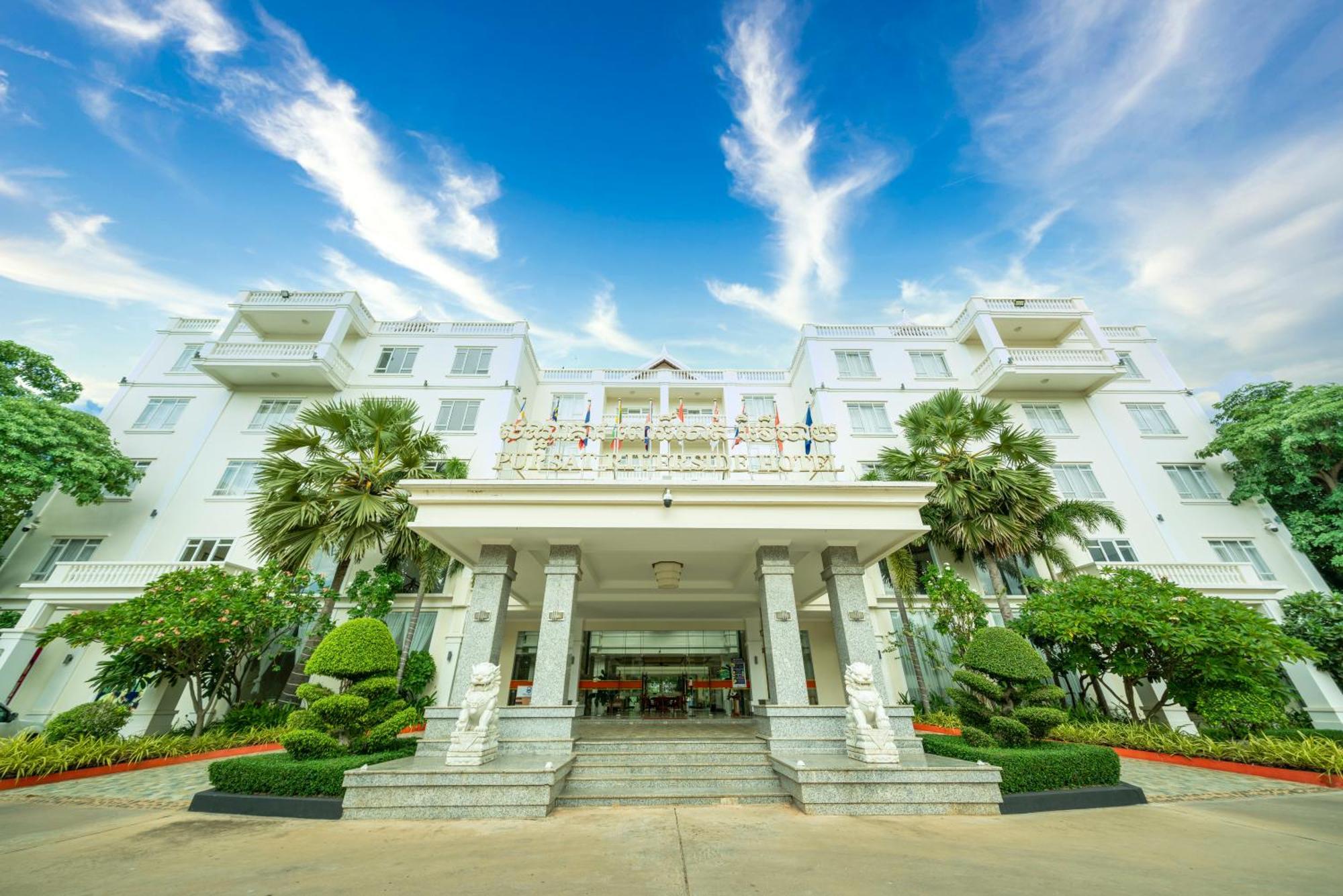 ปุรสัต ริเวอร์ไซด์ โฮเต็ล แอนด์ สปา Hotel โพธิสัต ภายนอก รูปภาพ