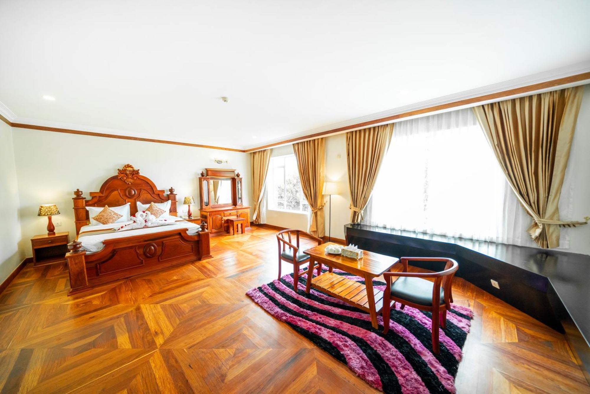 ปุรสัต ริเวอร์ไซด์ โฮเต็ล แอนด์ สปา Hotel โพธิสัต ภายนอก รูปภาพ